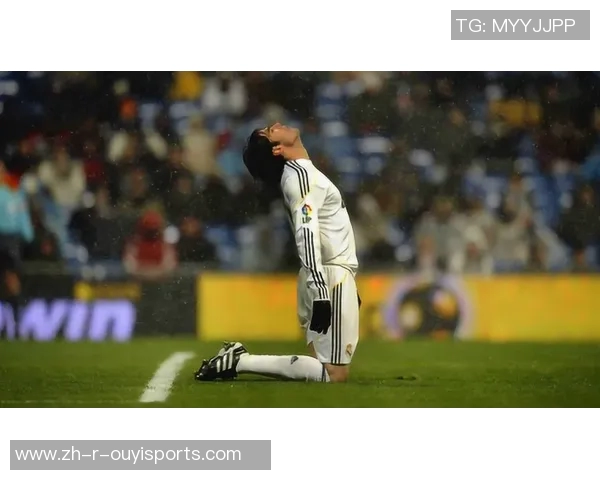 卡卡足球球星卡收藏盒选择指南 如何挑选适合的包装盒提升收藏价值