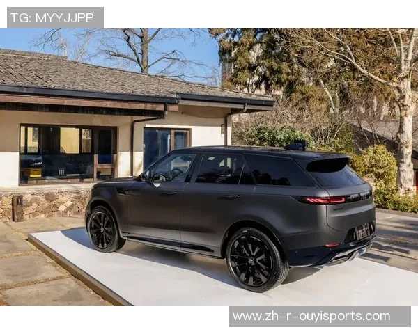 国际球星足球服套装男鞋时尚运动系列，畅享舒适与性能并存的完美体验